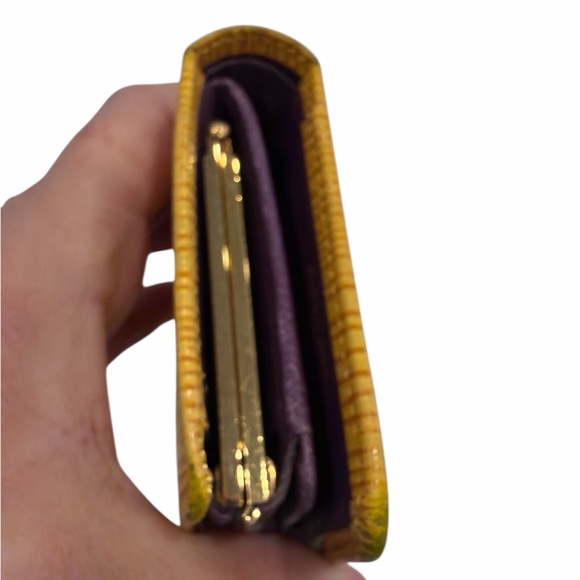 Louis Vuitton yellow epi kisslock wallet - Picture 9 of 12